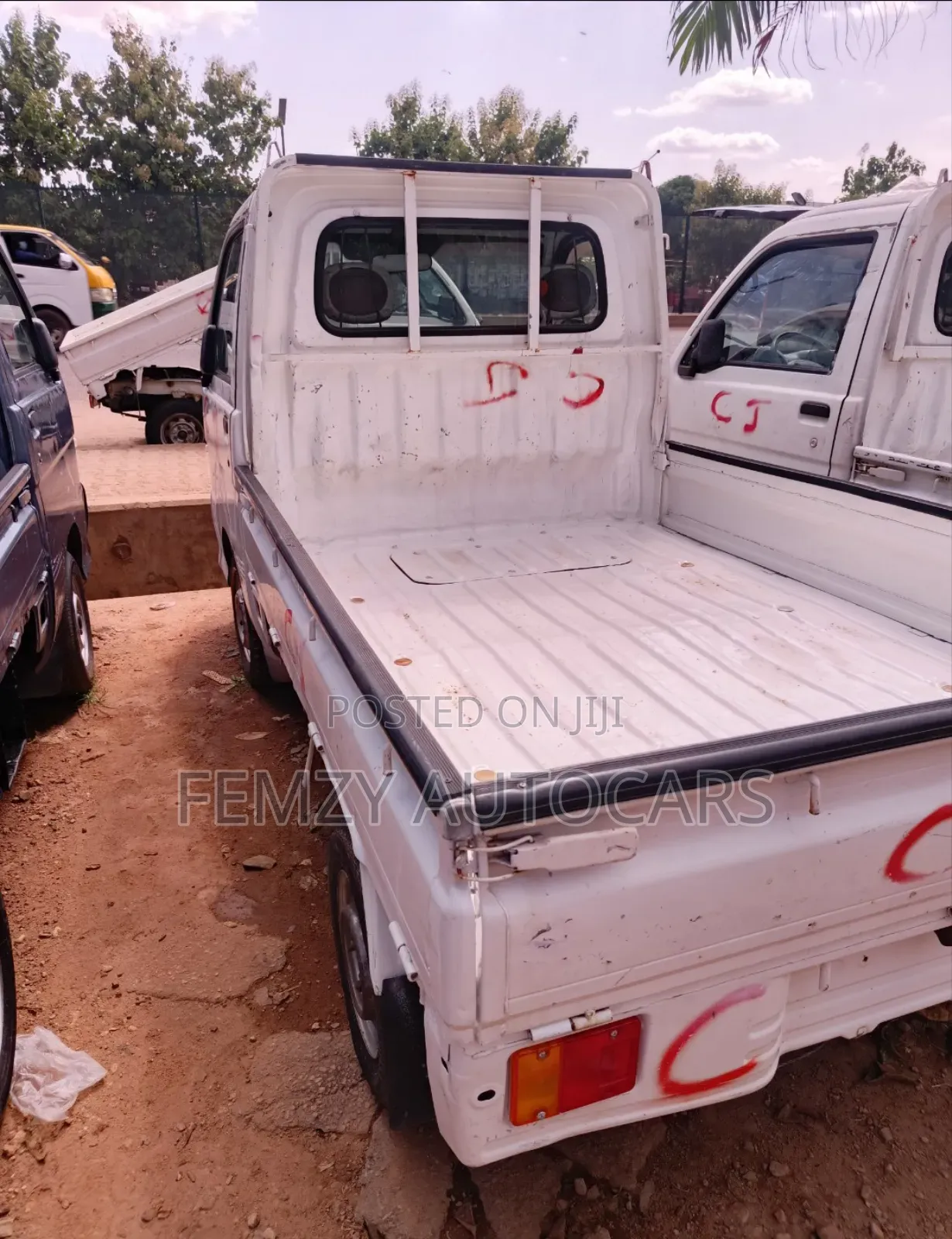 Tokunbo Daihatsu Hijet 2010 White