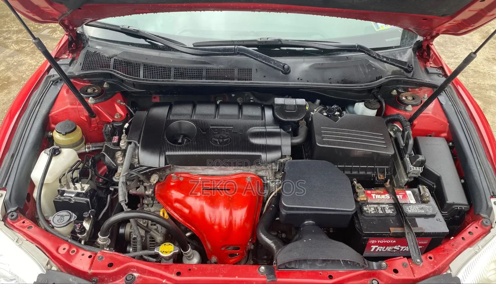 Toyota Camry 2011 Red