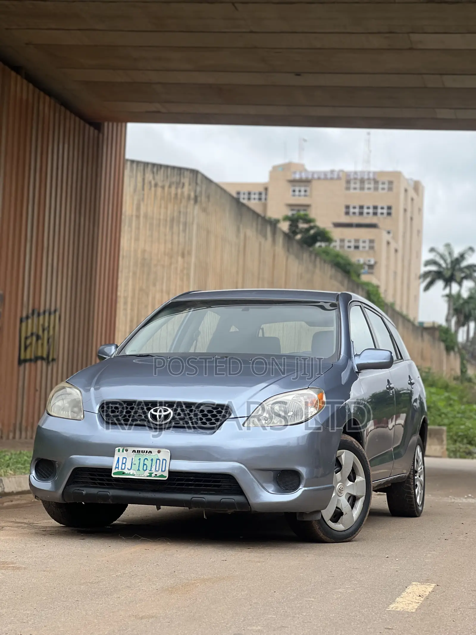 Toyota Matrix Standard FWD (1.8L 4cyl 5M) 2004 Blue