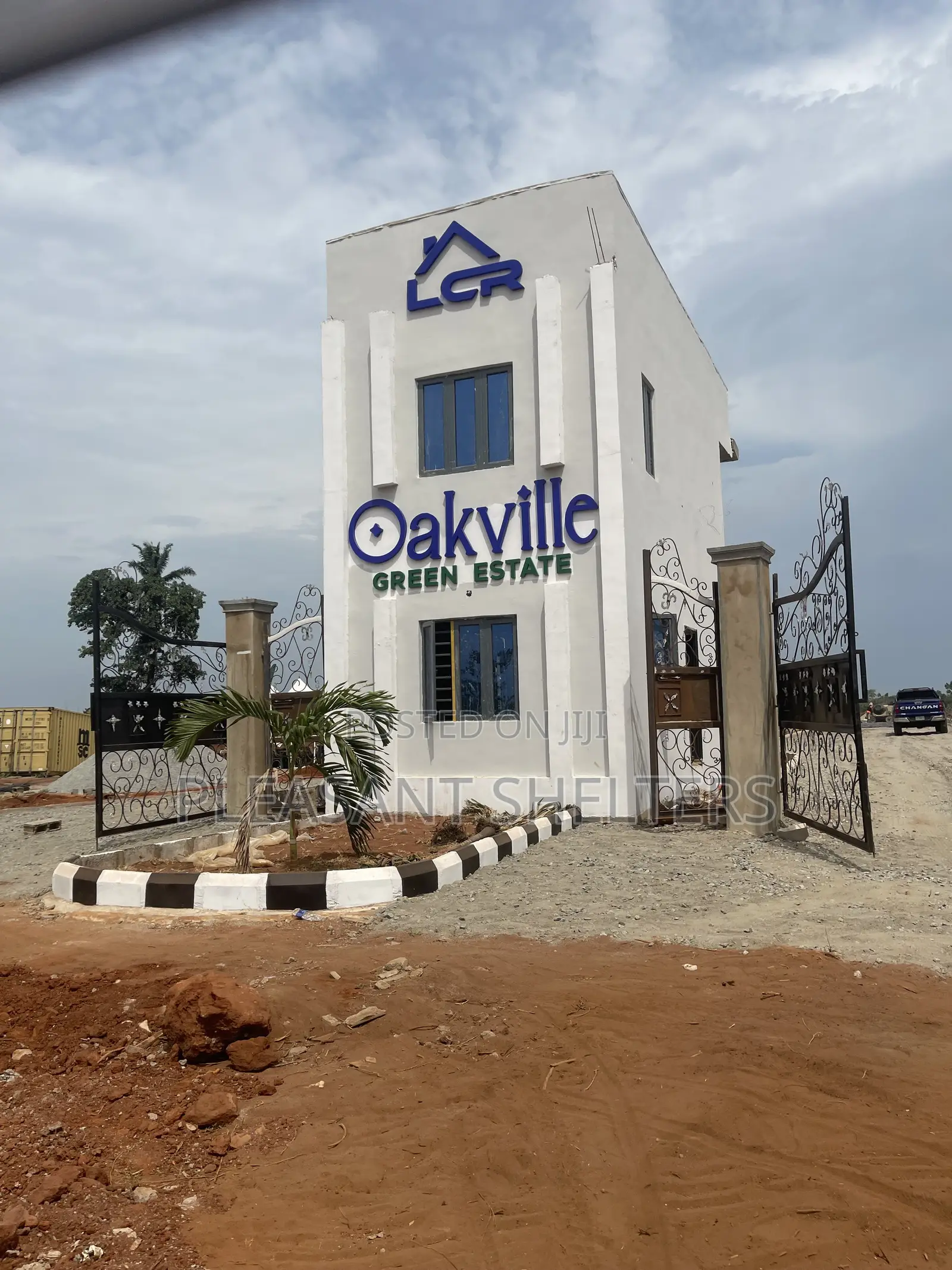 Oakville Estate