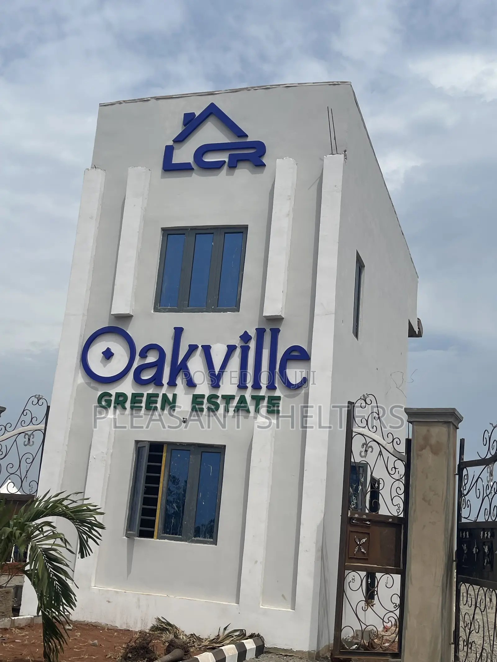 Oakville Estate