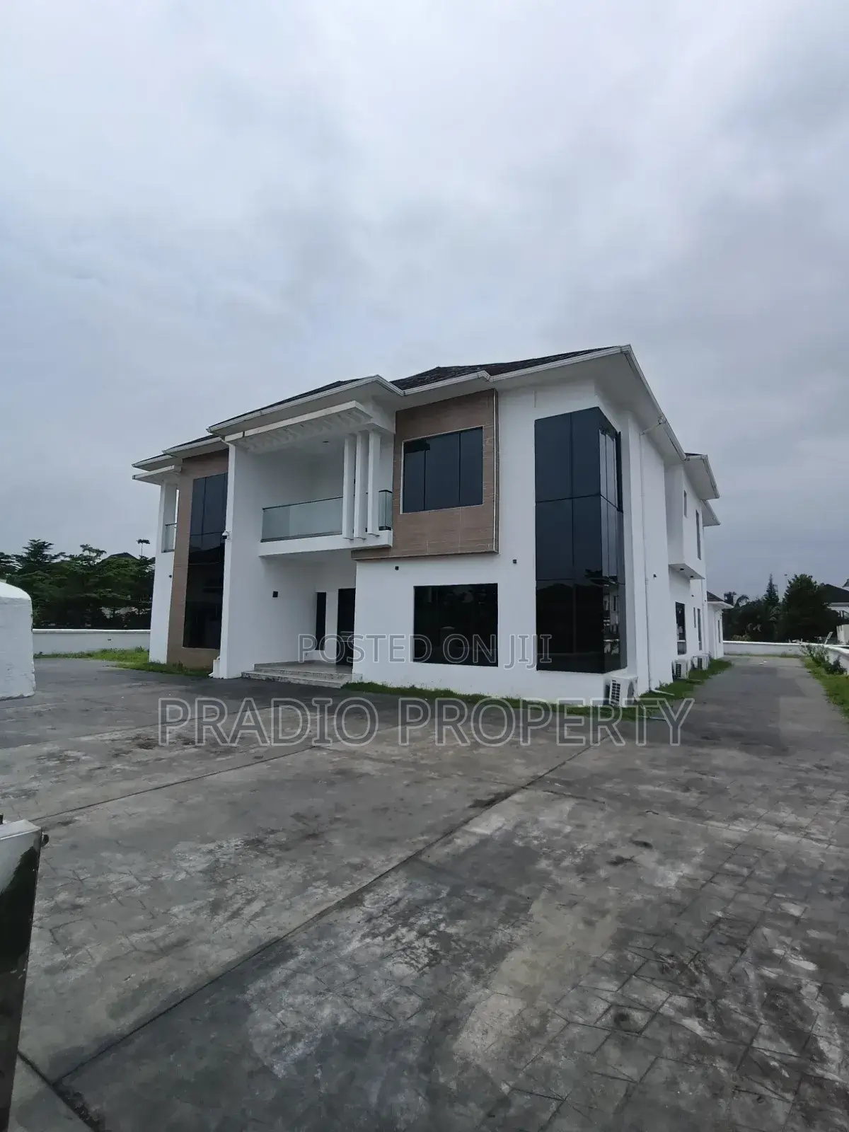 5bdrm Duplex in Royal Garden Estate, Ajiwe for sale