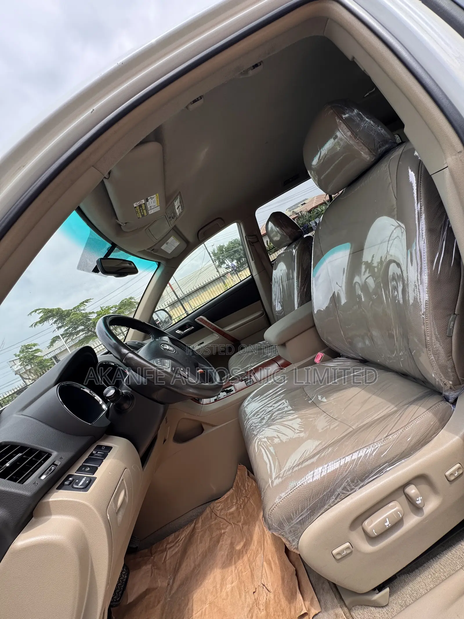 Toyota Highlander Limited 2010 White