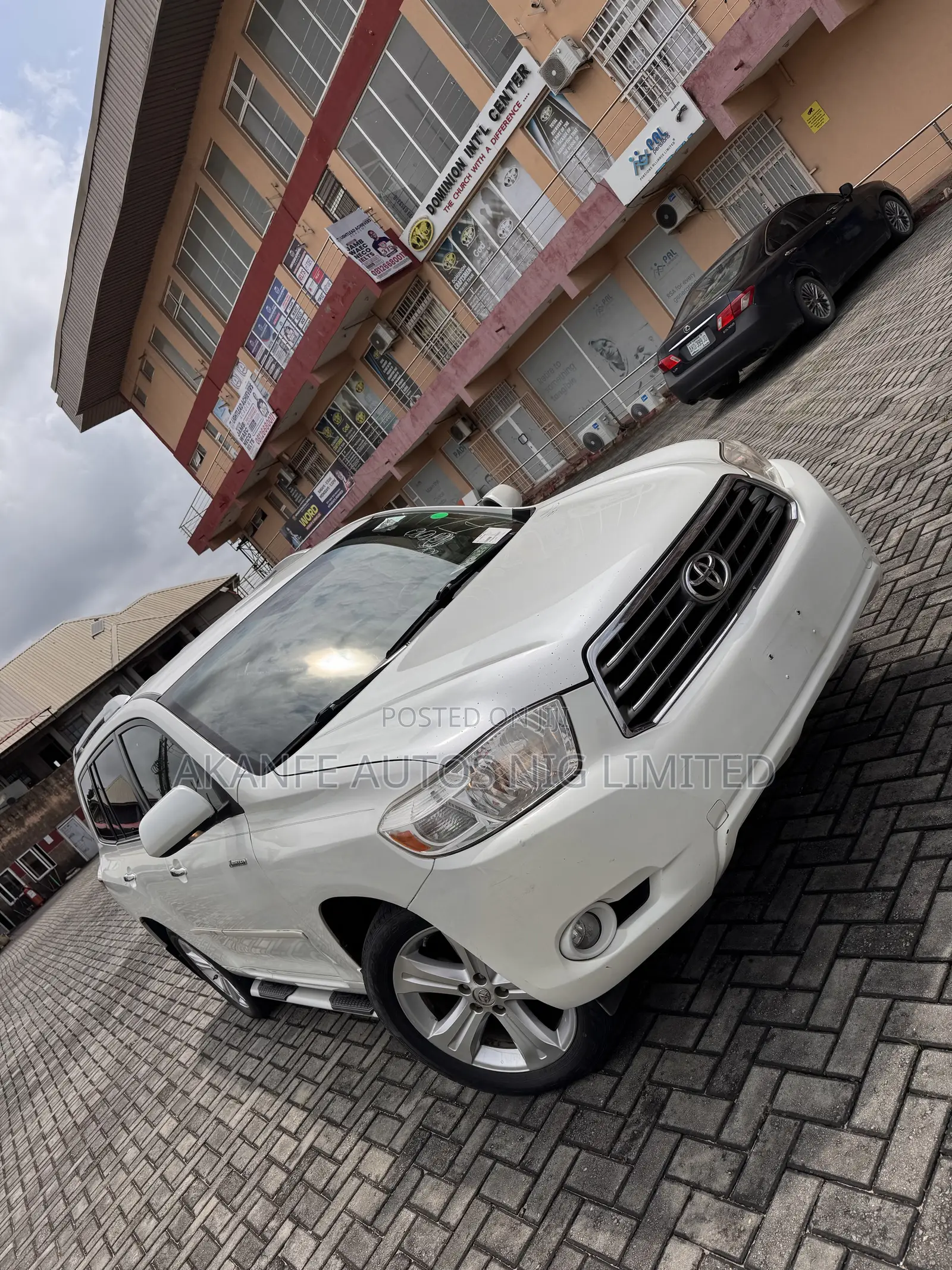 Toyota Highlander Limited 2010 White