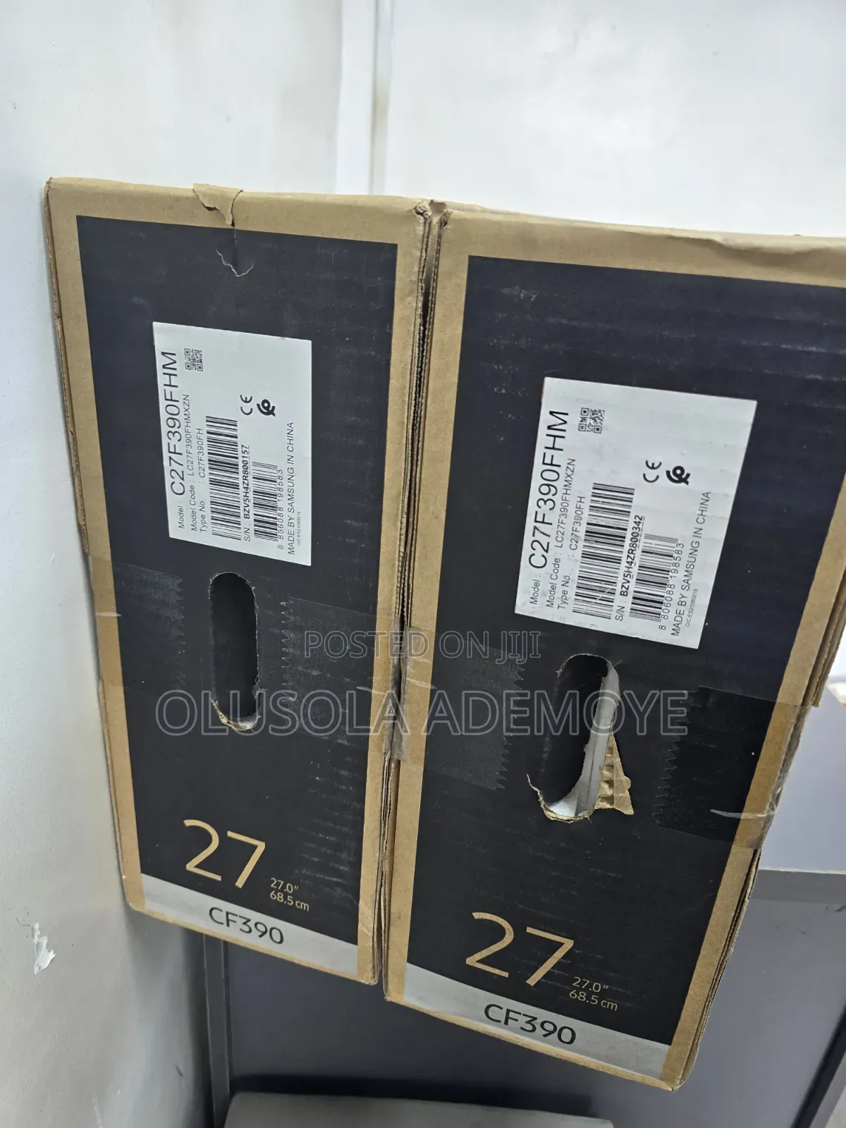 SAMSUNG 27inches Curve Monitor CF390