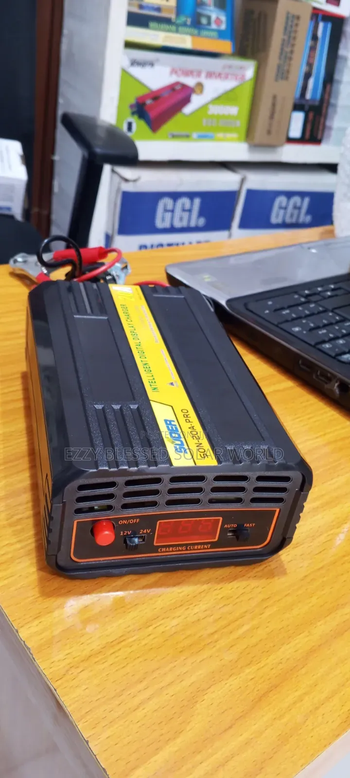 12/24v 20A SUOER Charger