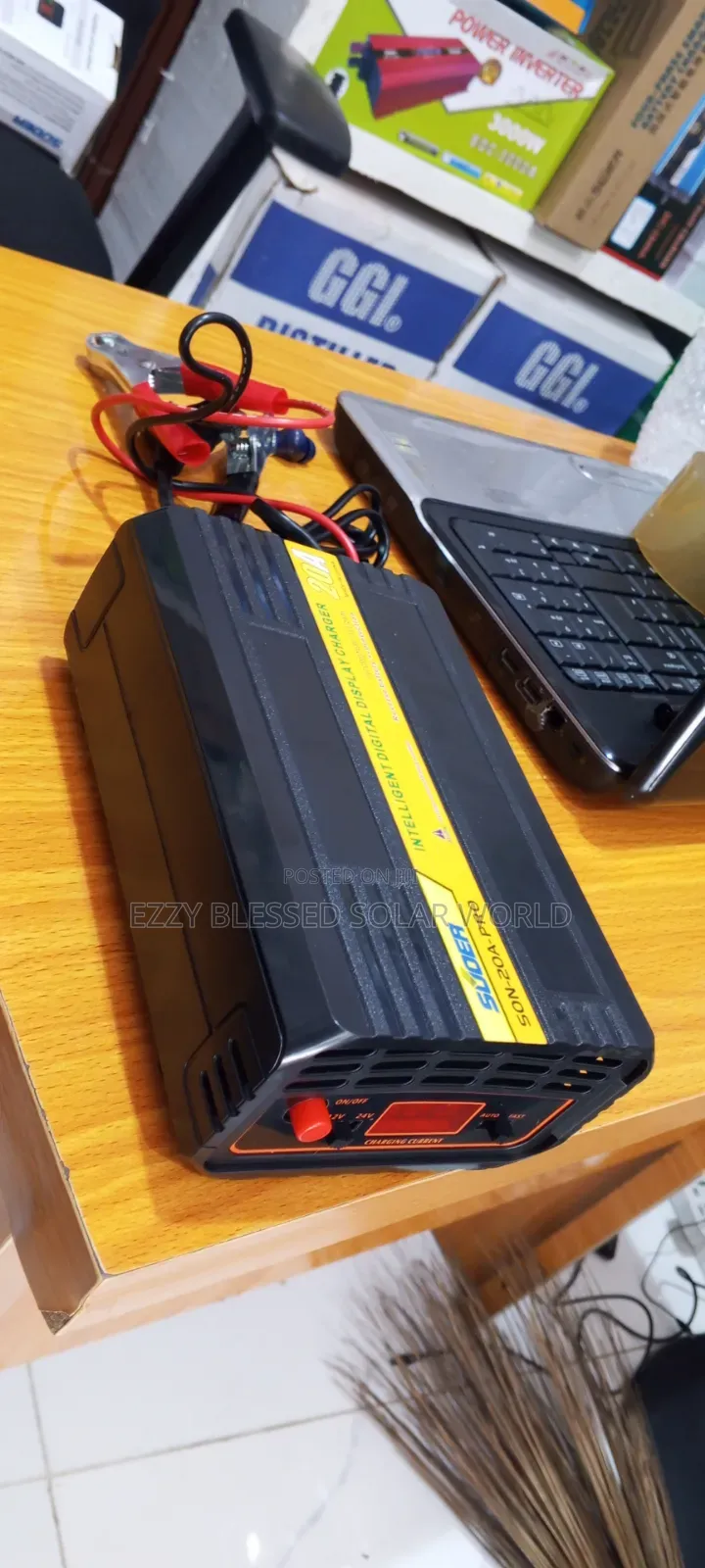12/24v 20A SUOER Charger