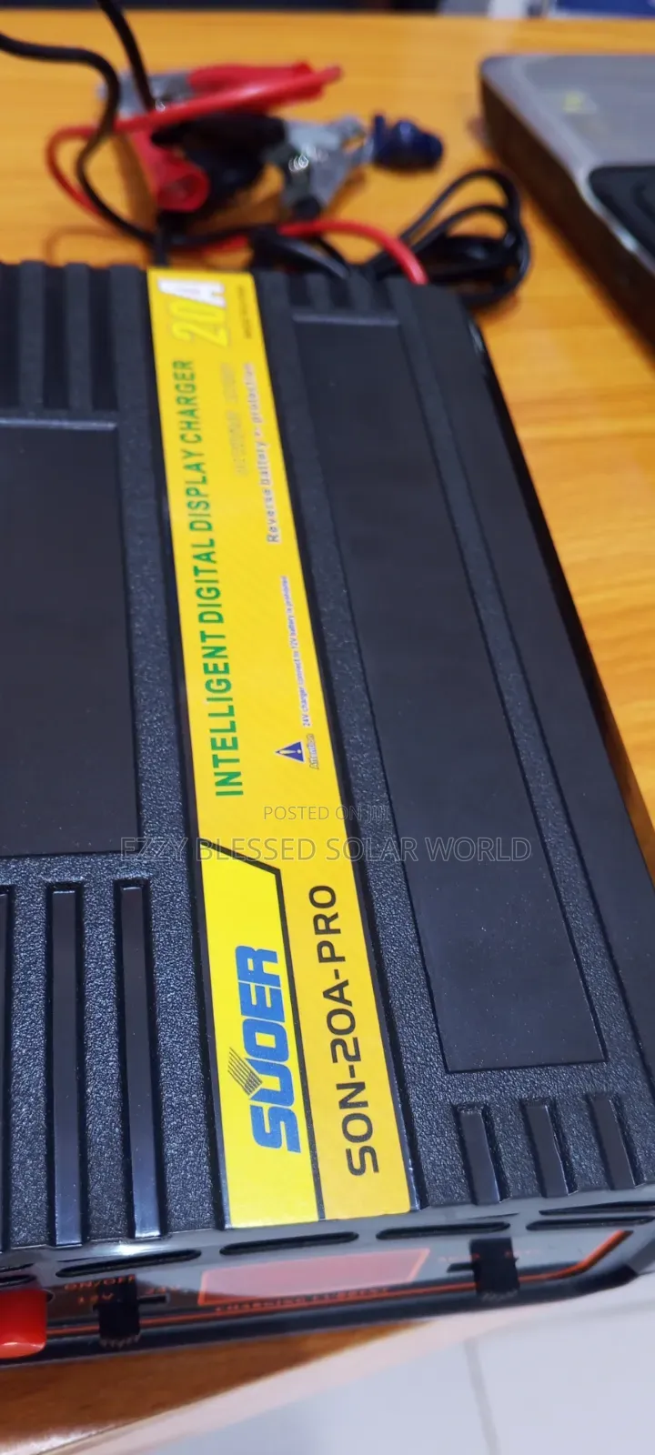 12/24v 20A SUOER Charger