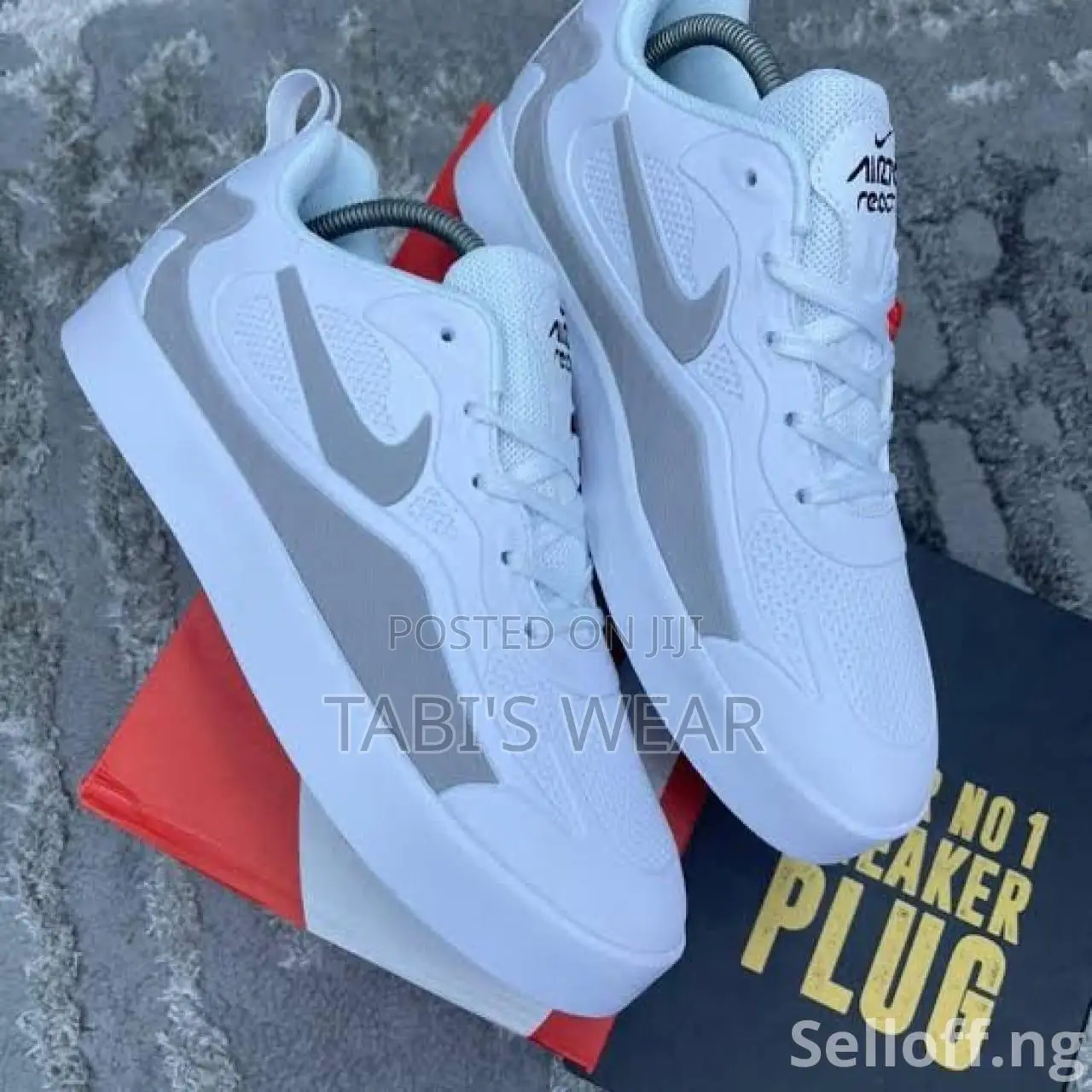 Nike Flat Sneakers