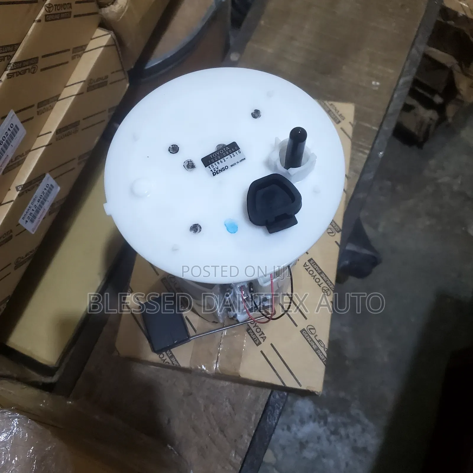 Complete Fuel Pump of Toyota Sienna 2010 to 2013