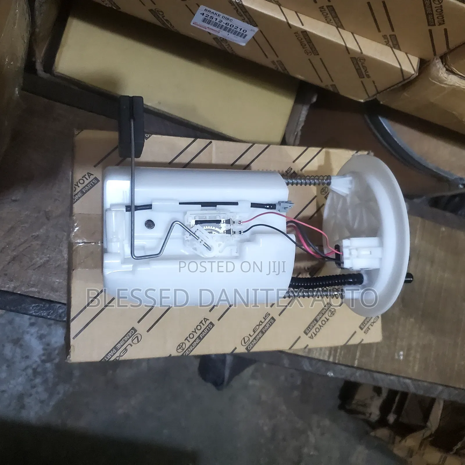 Complete Fuel Pump of Toyota Sienna 2010 to 2013