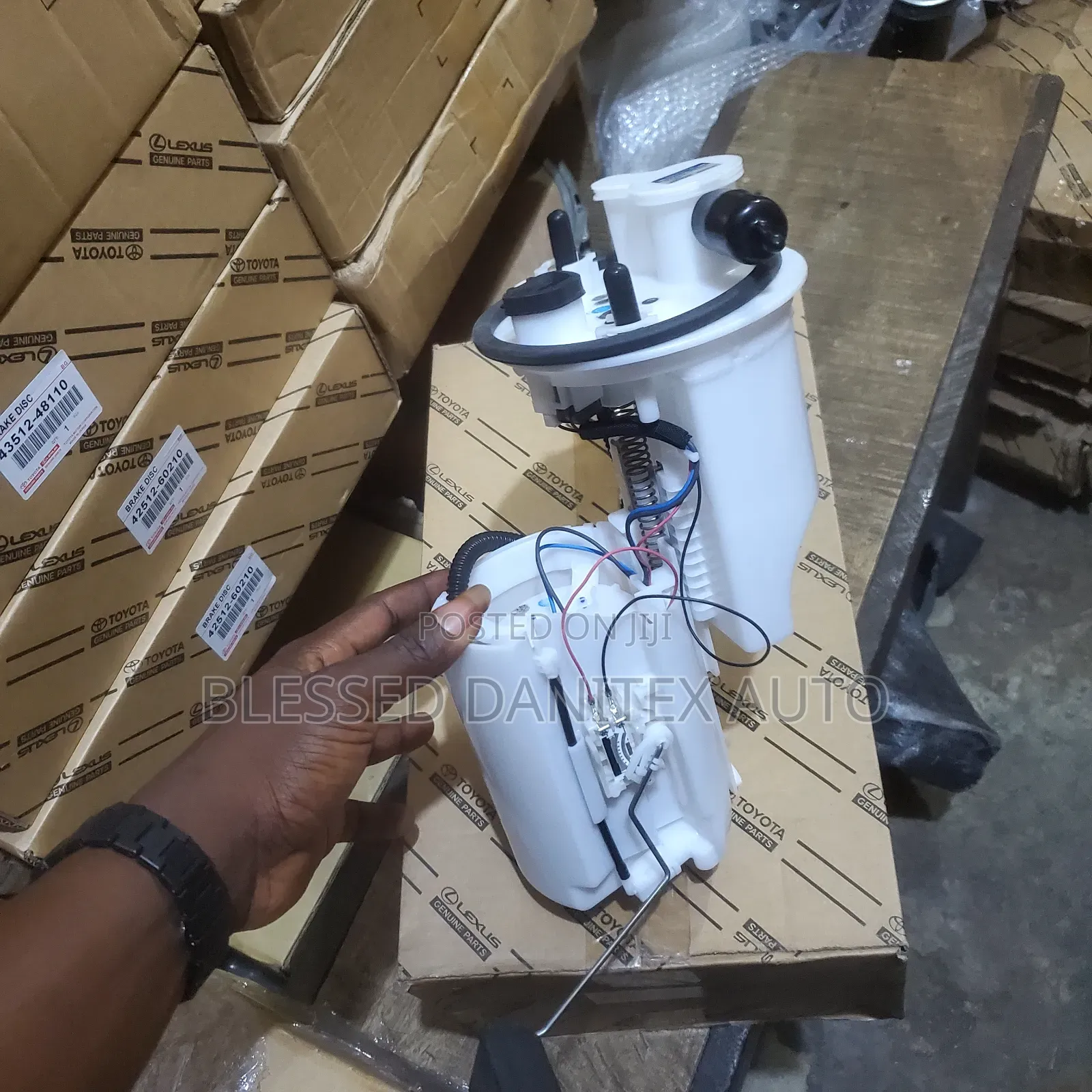 Complete Fuel Pump of Toyota Camry and ES350 2012 to 2017