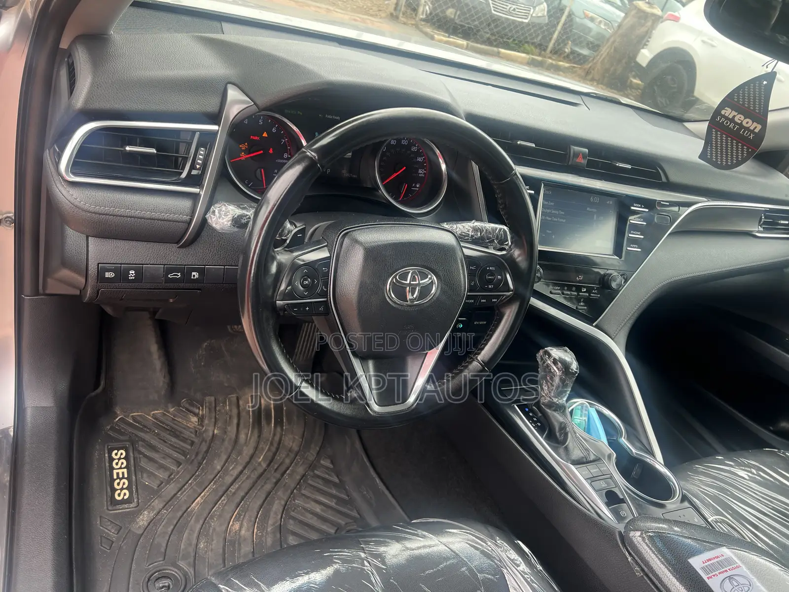 Toyota Camry 2019 Silver