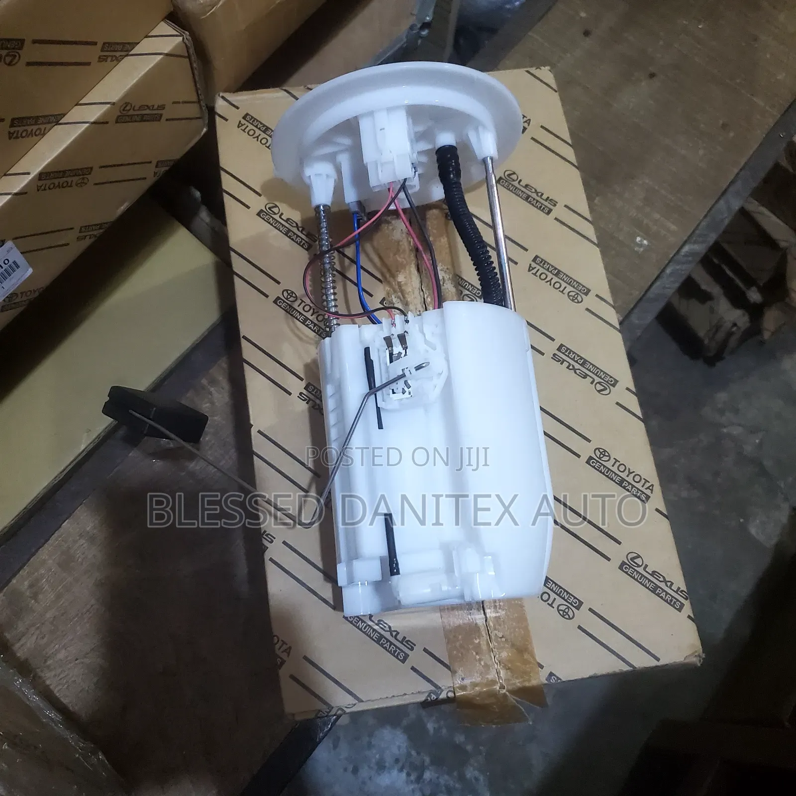 Complete Fuel Pump of Toyota Highlander and Rx350 2014 to 2018