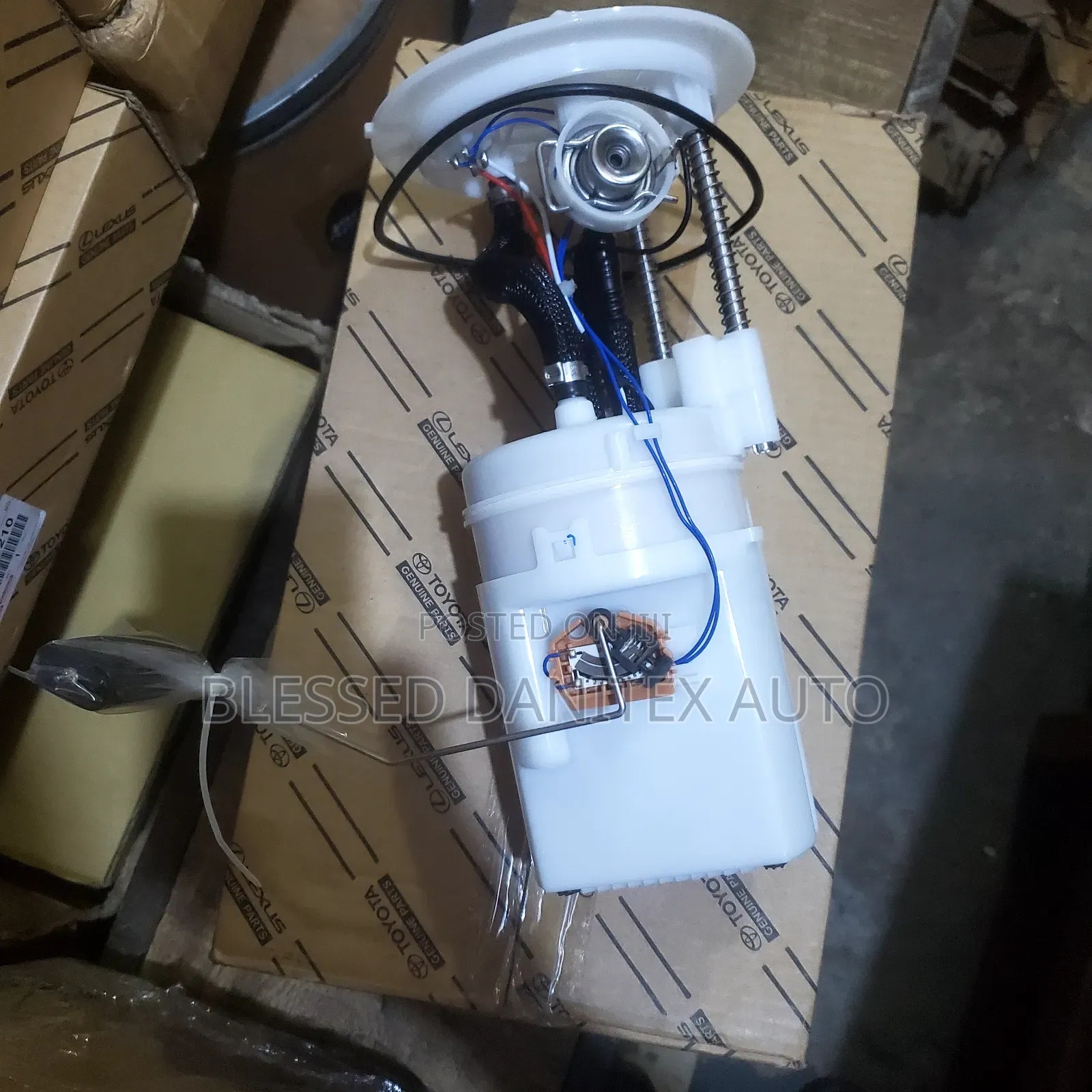 Complete Fuel Pump of Toyota Tundra and Sequoia 2010 to 2016