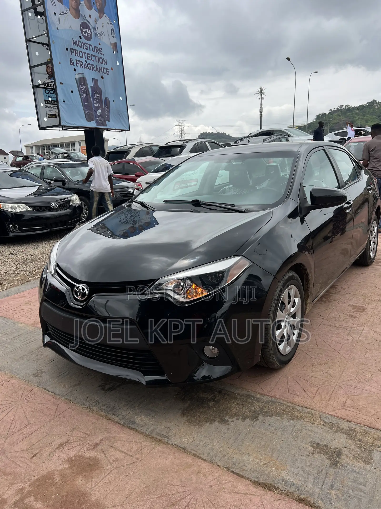 Toyota Corolla 2015 Black