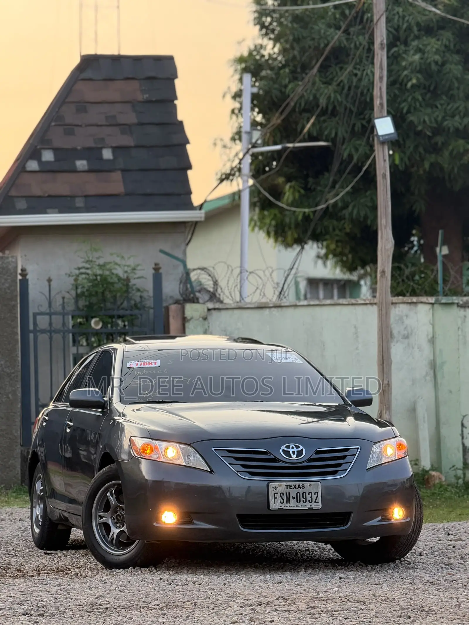 Toyota Camry XLE 4dr Sedan (2.4L 4cyl 5A) 2009 Gray