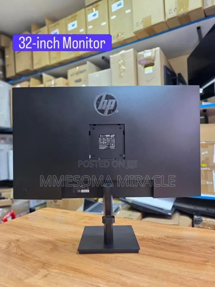 HP P32u G5 32" Class WQHD IPS Monitor