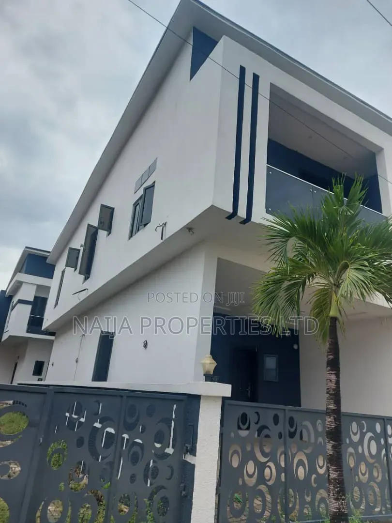 1bdrm Shared Apartment in Orchid, Ikota for rent