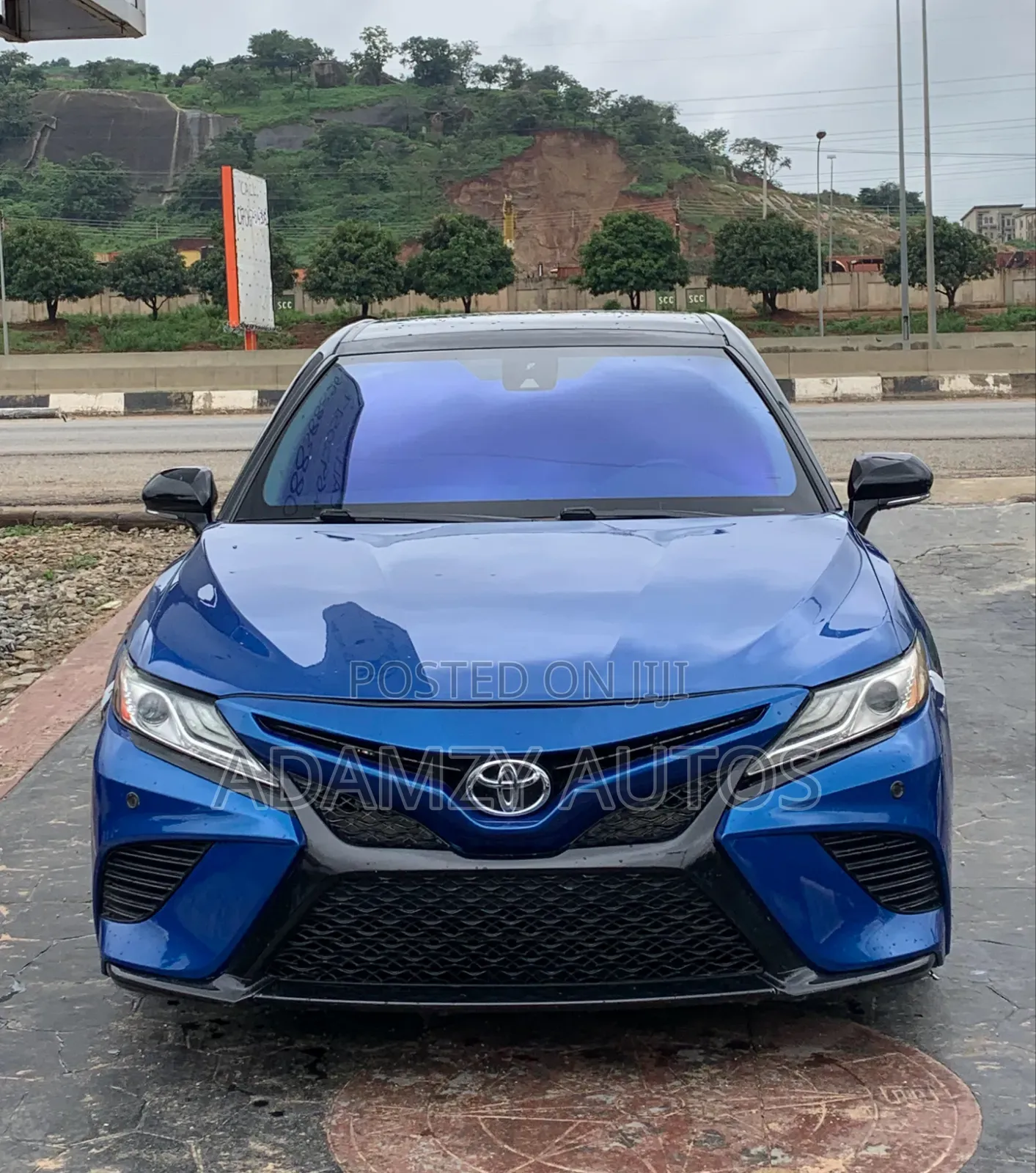 Toyota Camry 2020 Blue