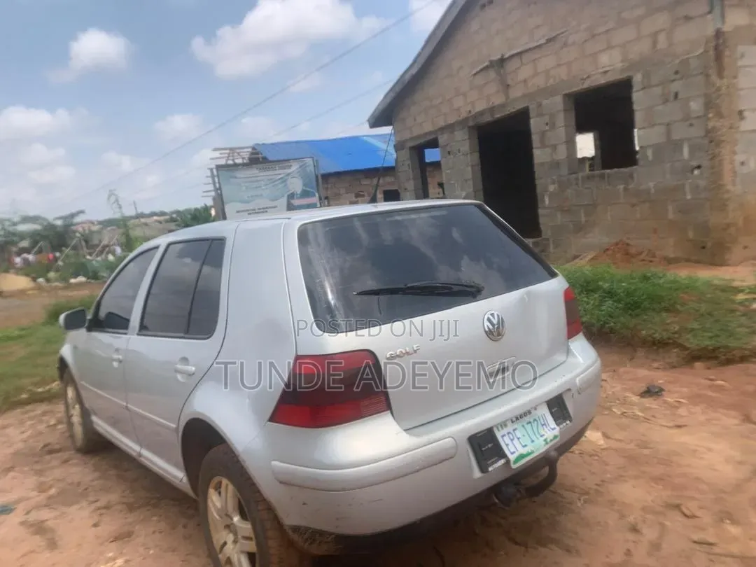 Volkswagen Golf 2005 Silver