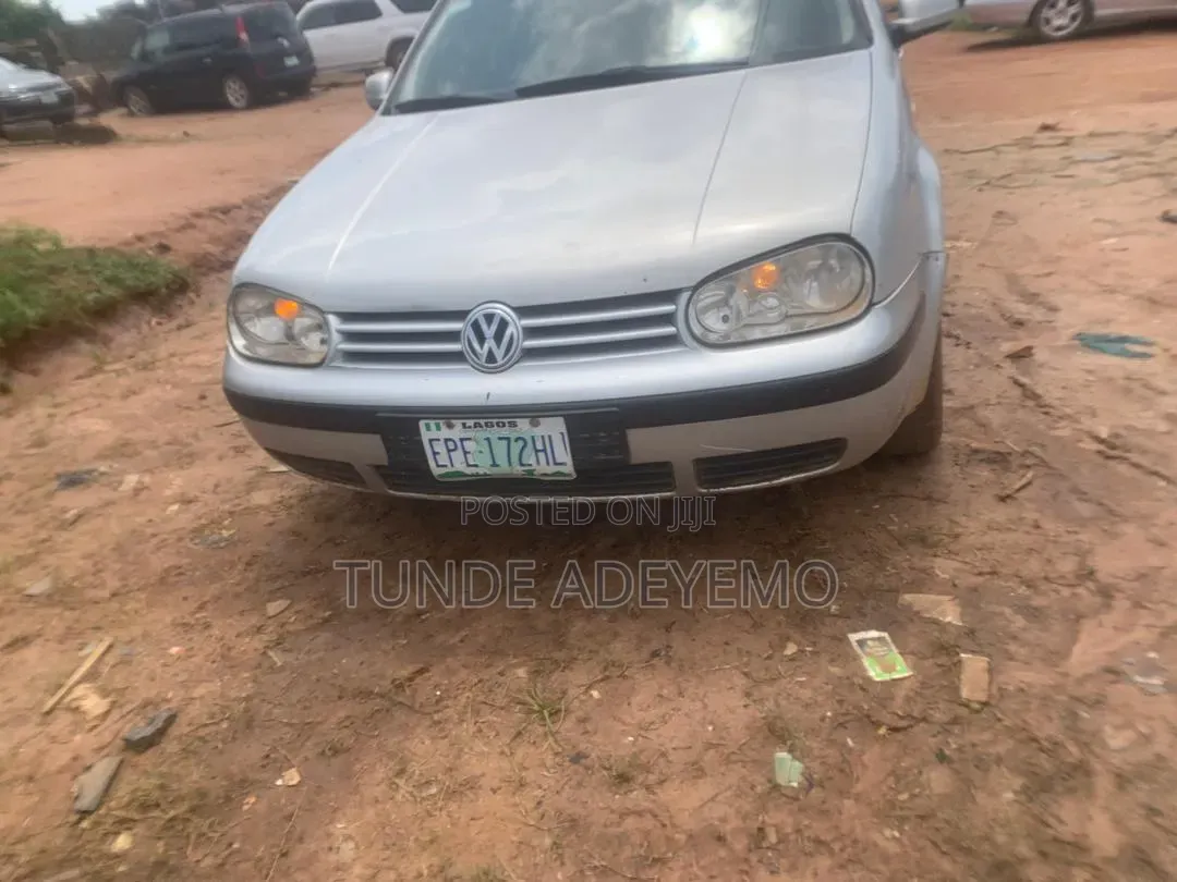 Volkswagen Golf 2005 Silver