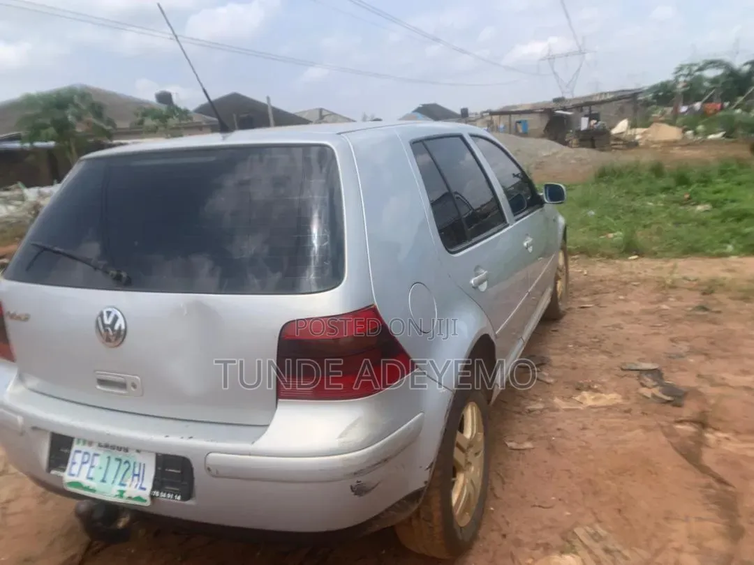 Volkswagen Golf 2005 Silver