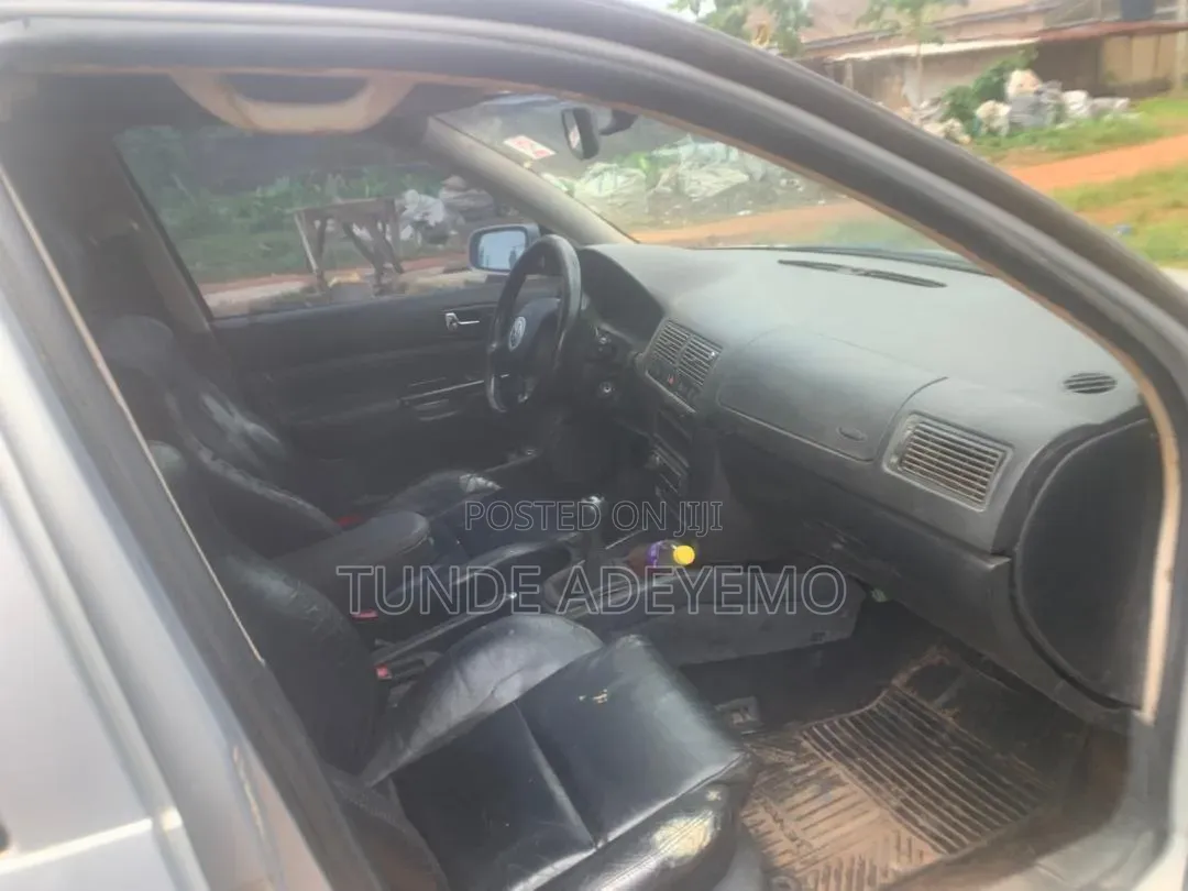 Volkswagen Golf 2005 Silver