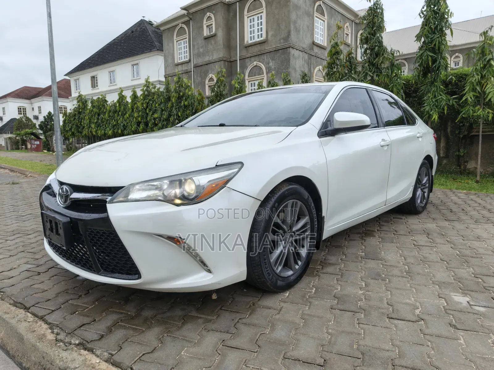 Toyota Camry 2016 White