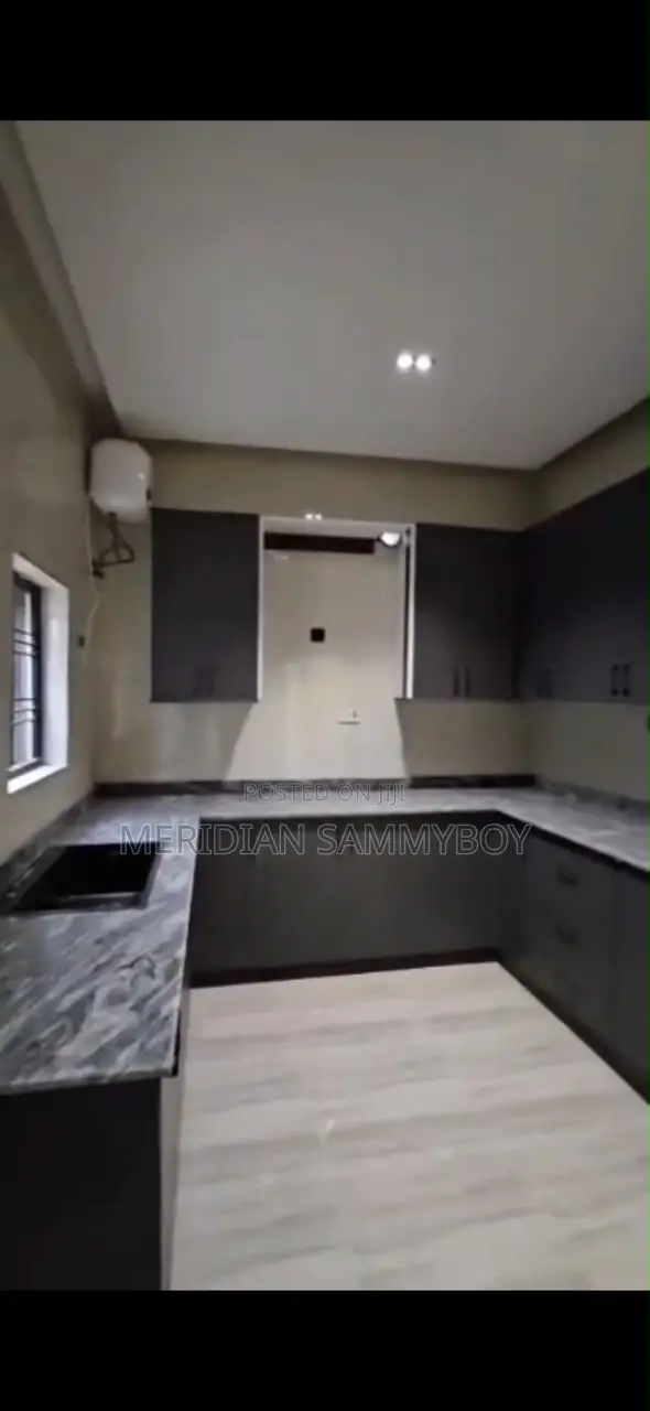 4bdrm Duplex in Apo Resettlement for sale