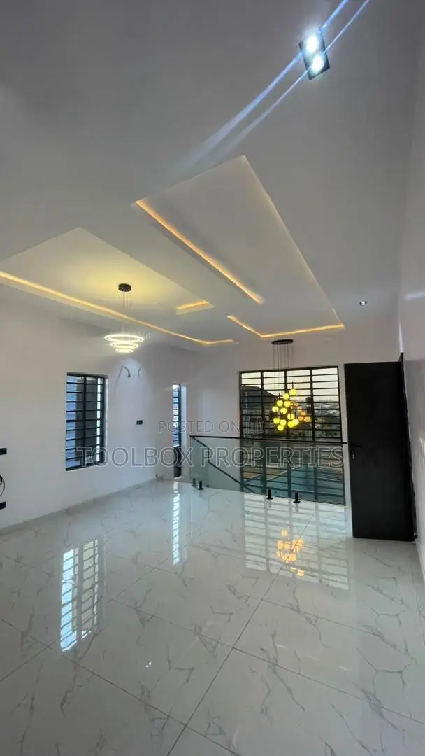 4bdrm Duplex in Kola Lawal,Oke’Badan, Akobo for sale