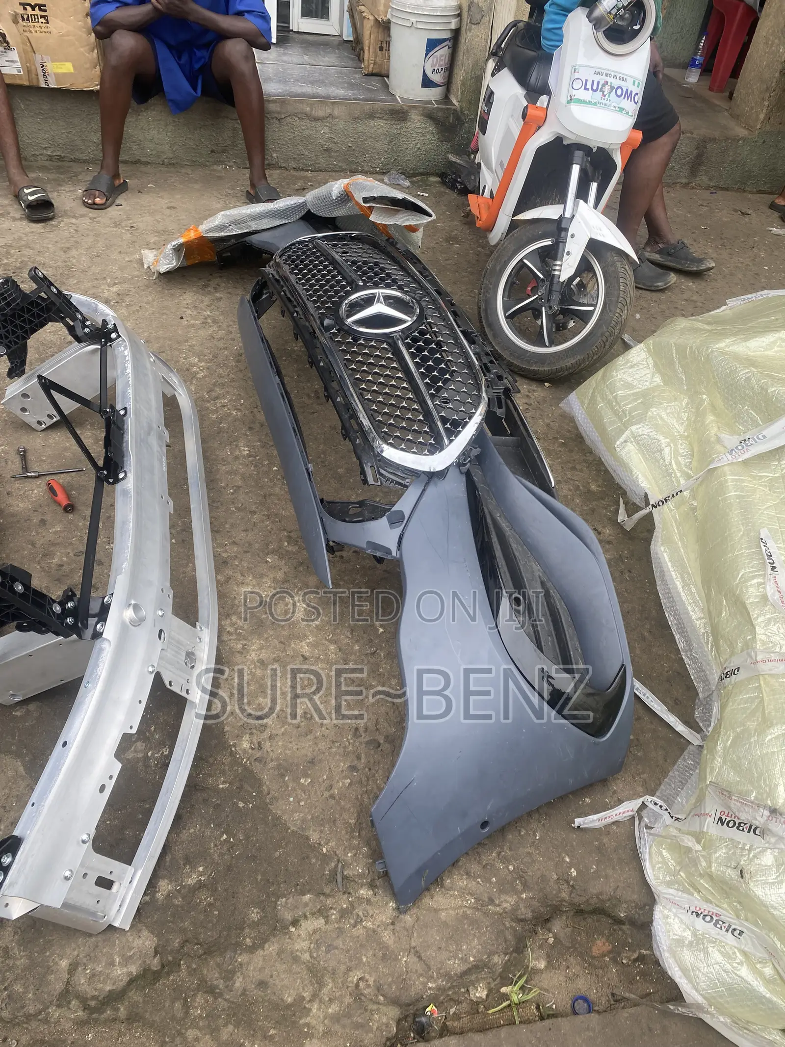 High Quality Mercedes Benz Front Bumper C300 2022 Model AMG