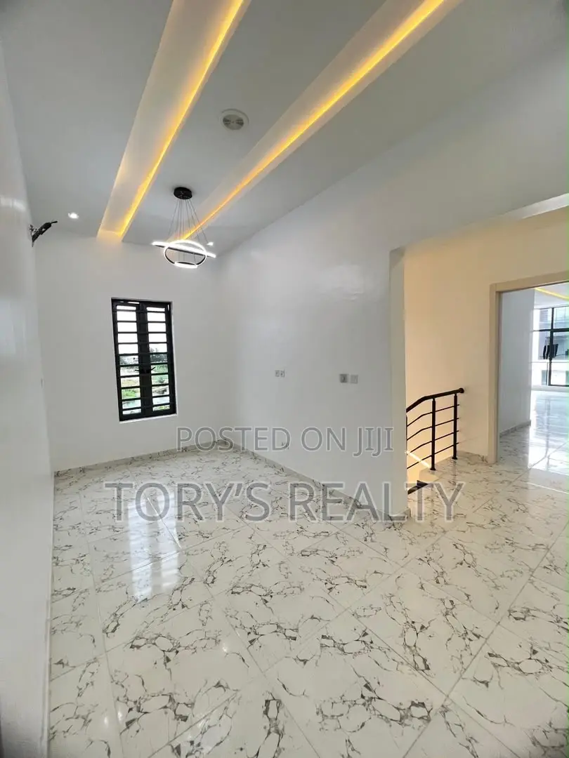 4bdrm Duplex in Lekki Expressway for sale