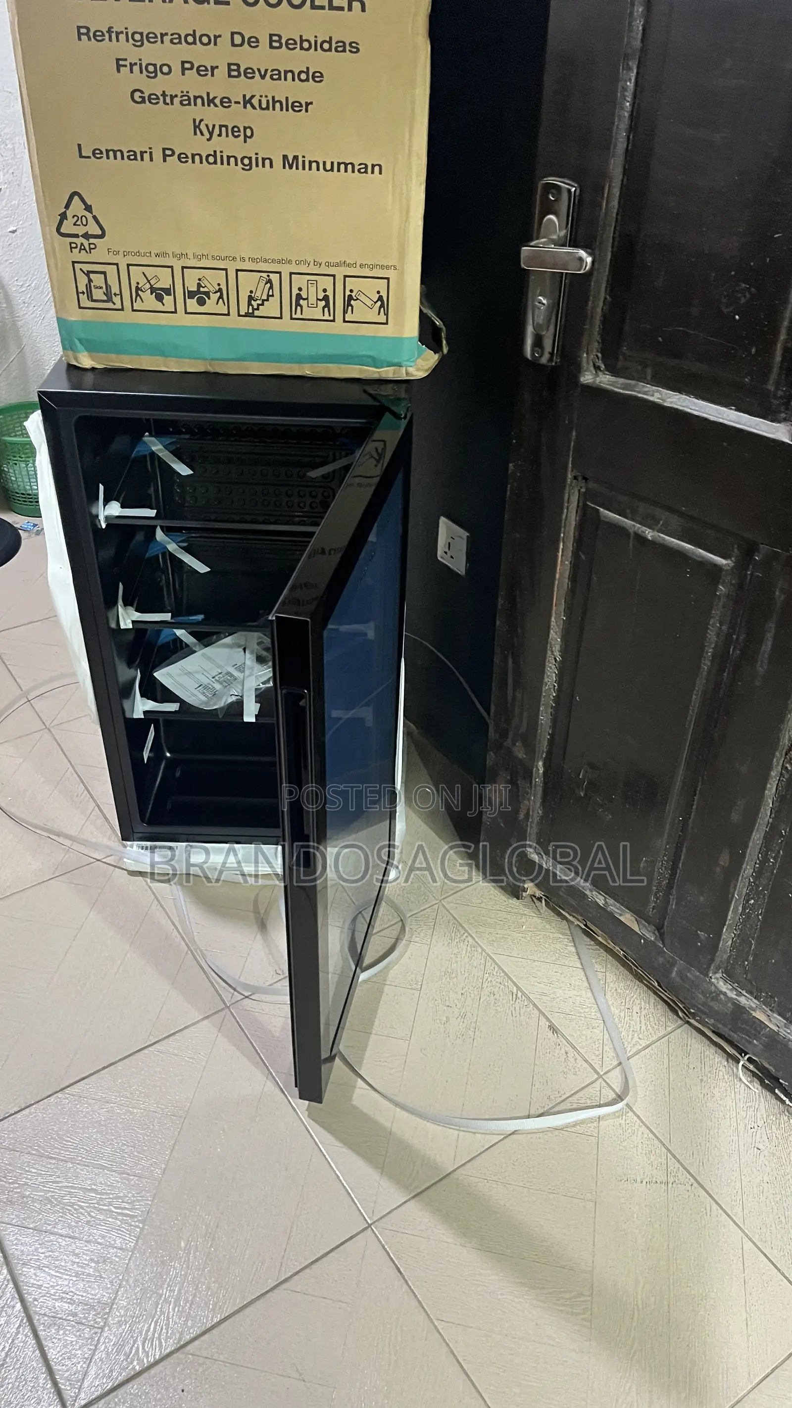 Hisense 91 Litres Mini Cooler JC-94