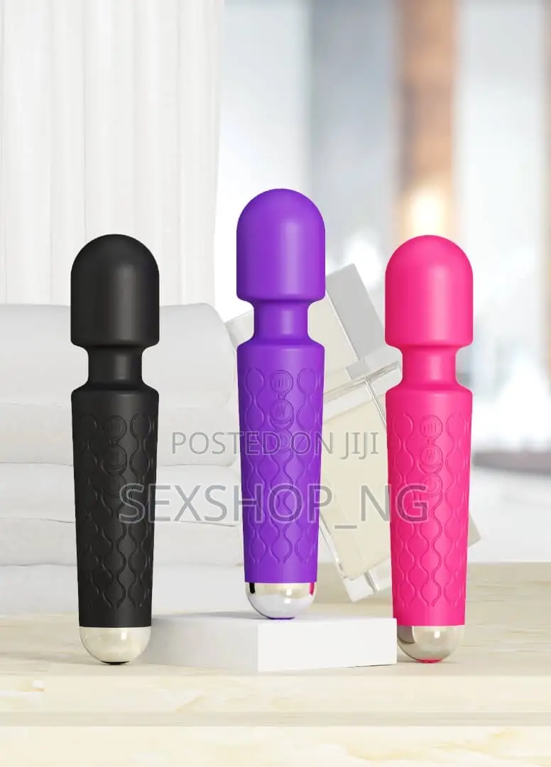Wand Medium Size Rechargeable Vibrator
