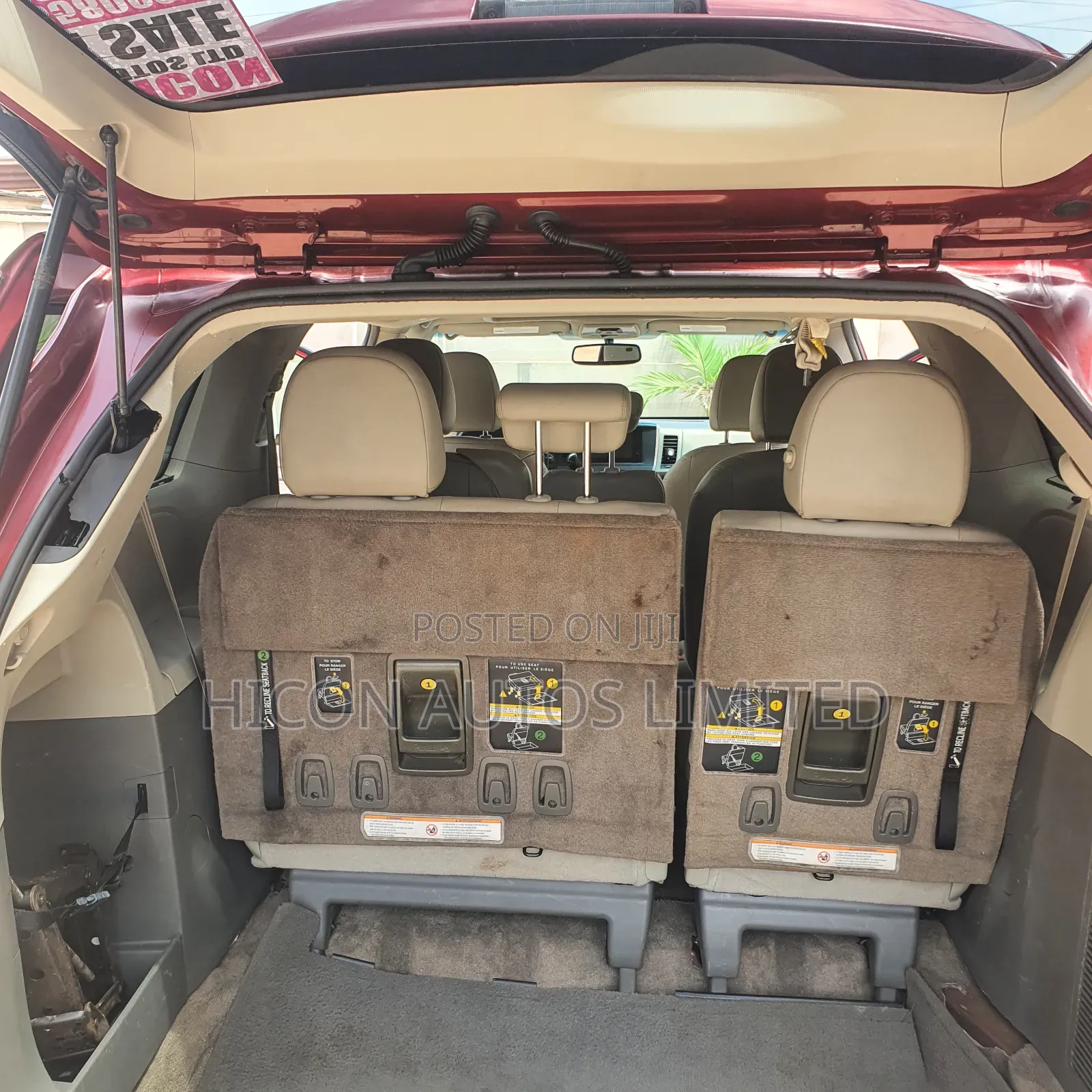 Toyota Sienna 2016 Red