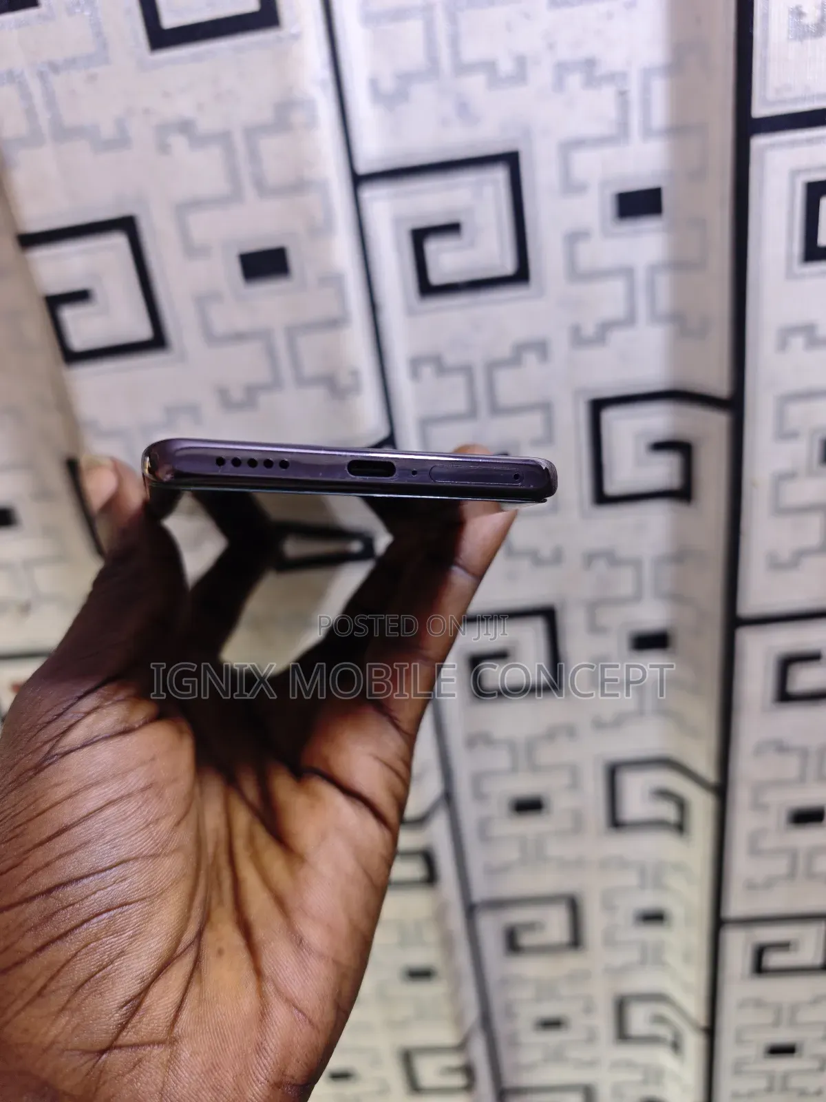 Vivo V30e 256 GB Purple