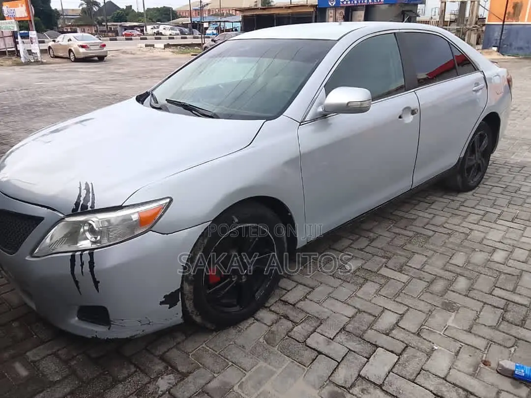 Toyota Camry 2008 Silver