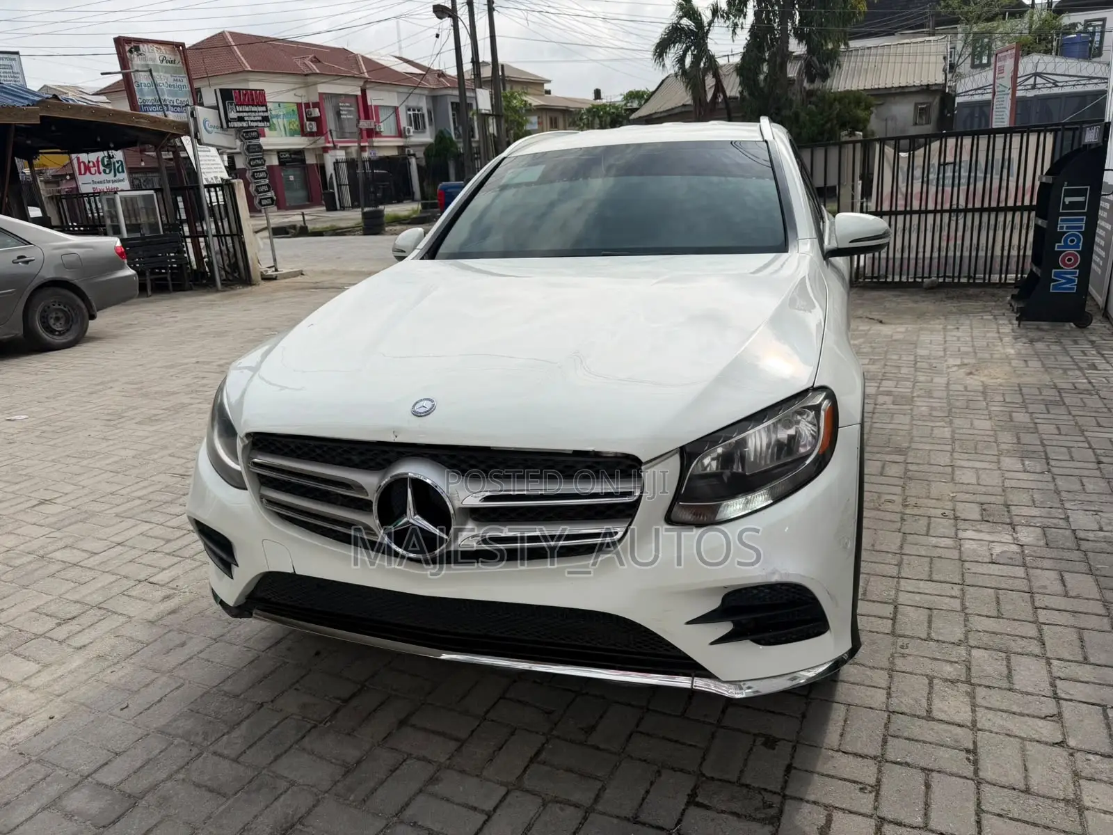 Mercedes-Benz GLC-Class 2019 White