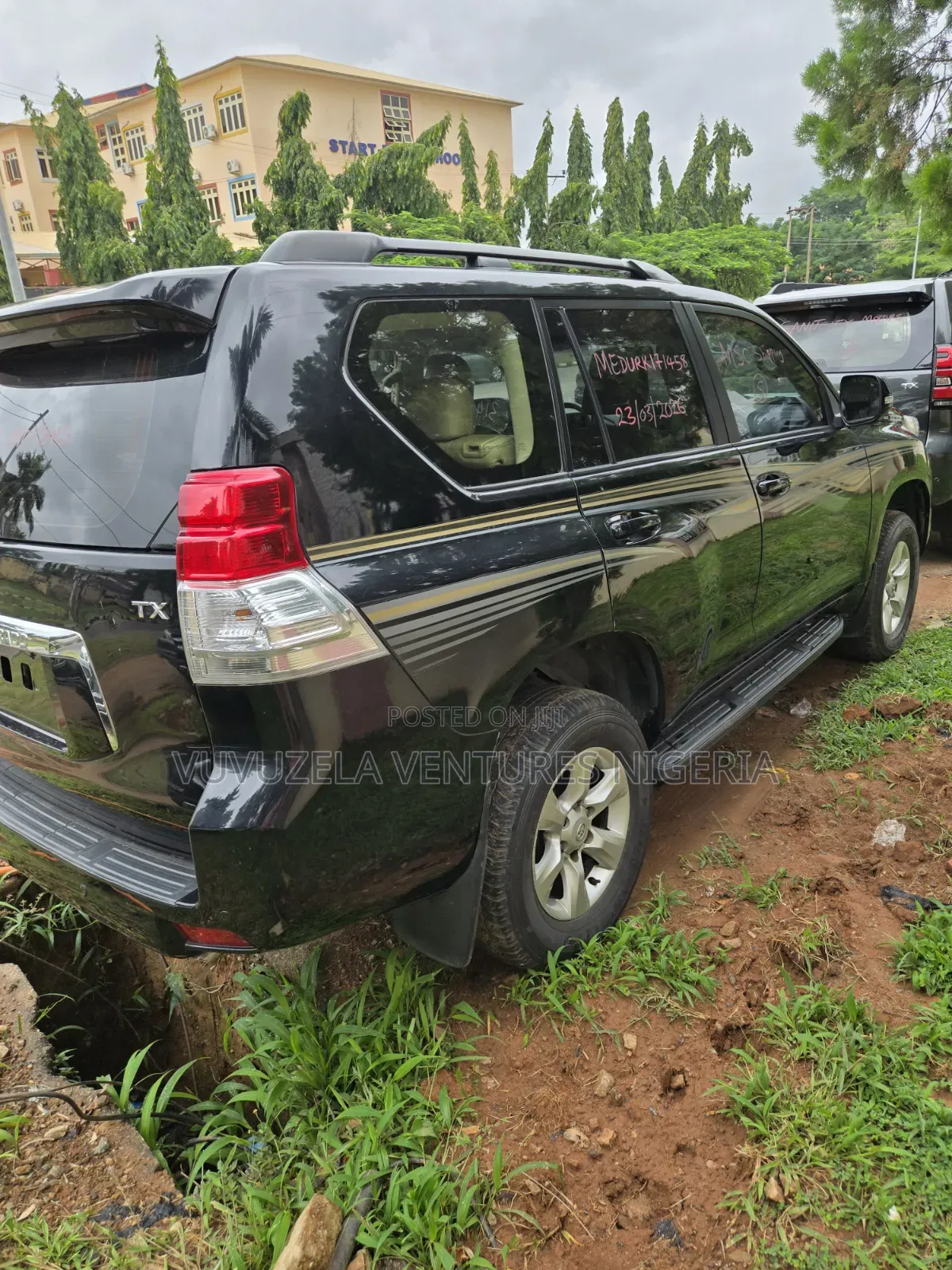Toyota Land Cruiser Prado 2012 Black
