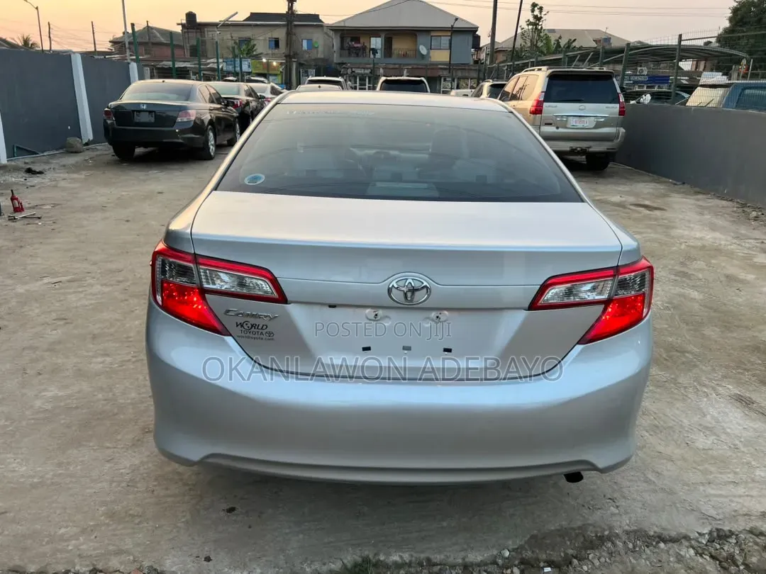 Toyota Camry 2014 Silver