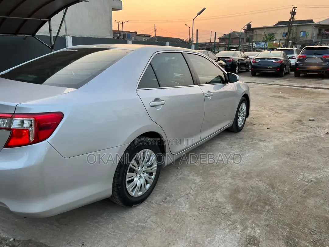 Toyota Camry 2014 Silver