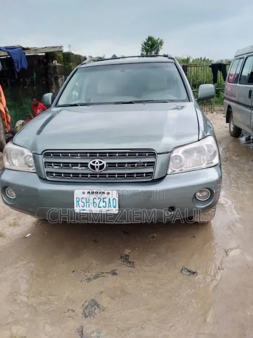 Toyota Highlander 2005 Gray