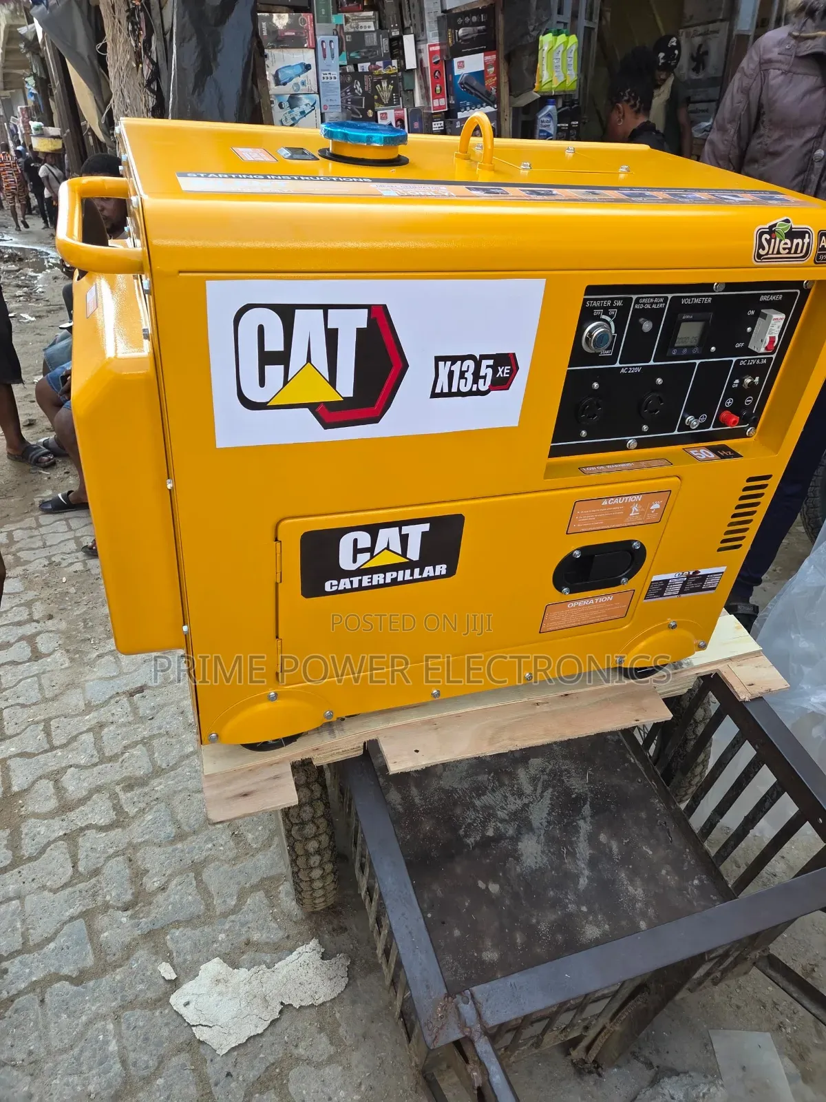 Original 13.5kVA CAT Diesel Soundproof Generator