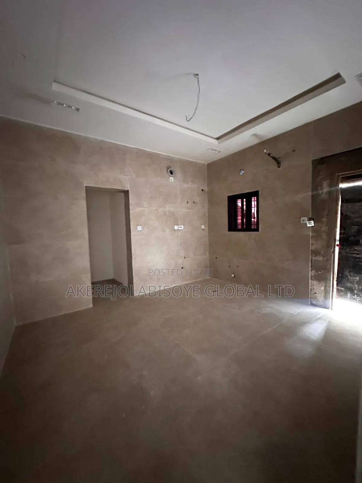 6bdrm Duplex in Asokoro Abuja for sale