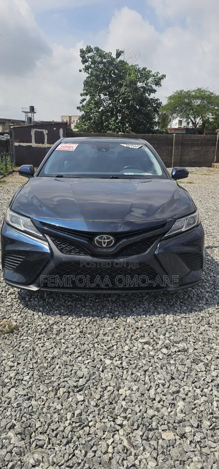 Toyota Camry SE FWD (2.5L 4cyl 8AM) 2018 Blue