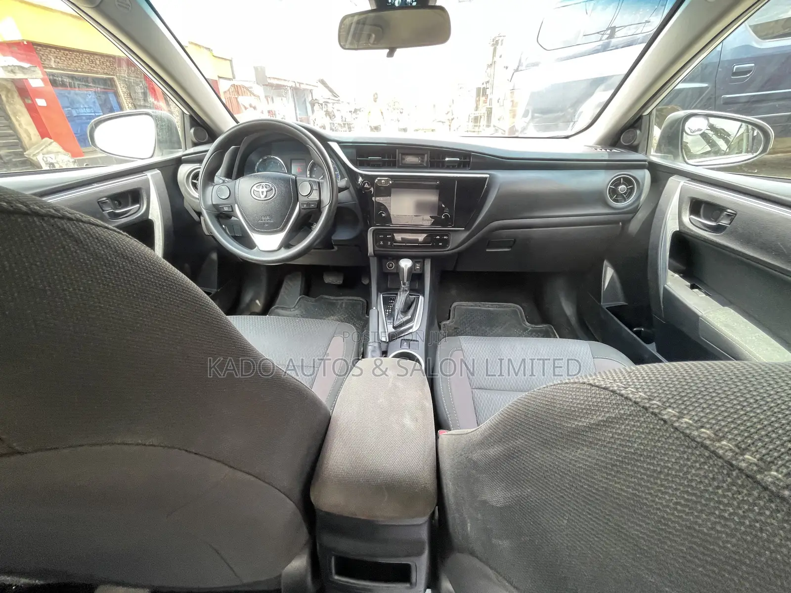 Toyota Corolla 2018 White