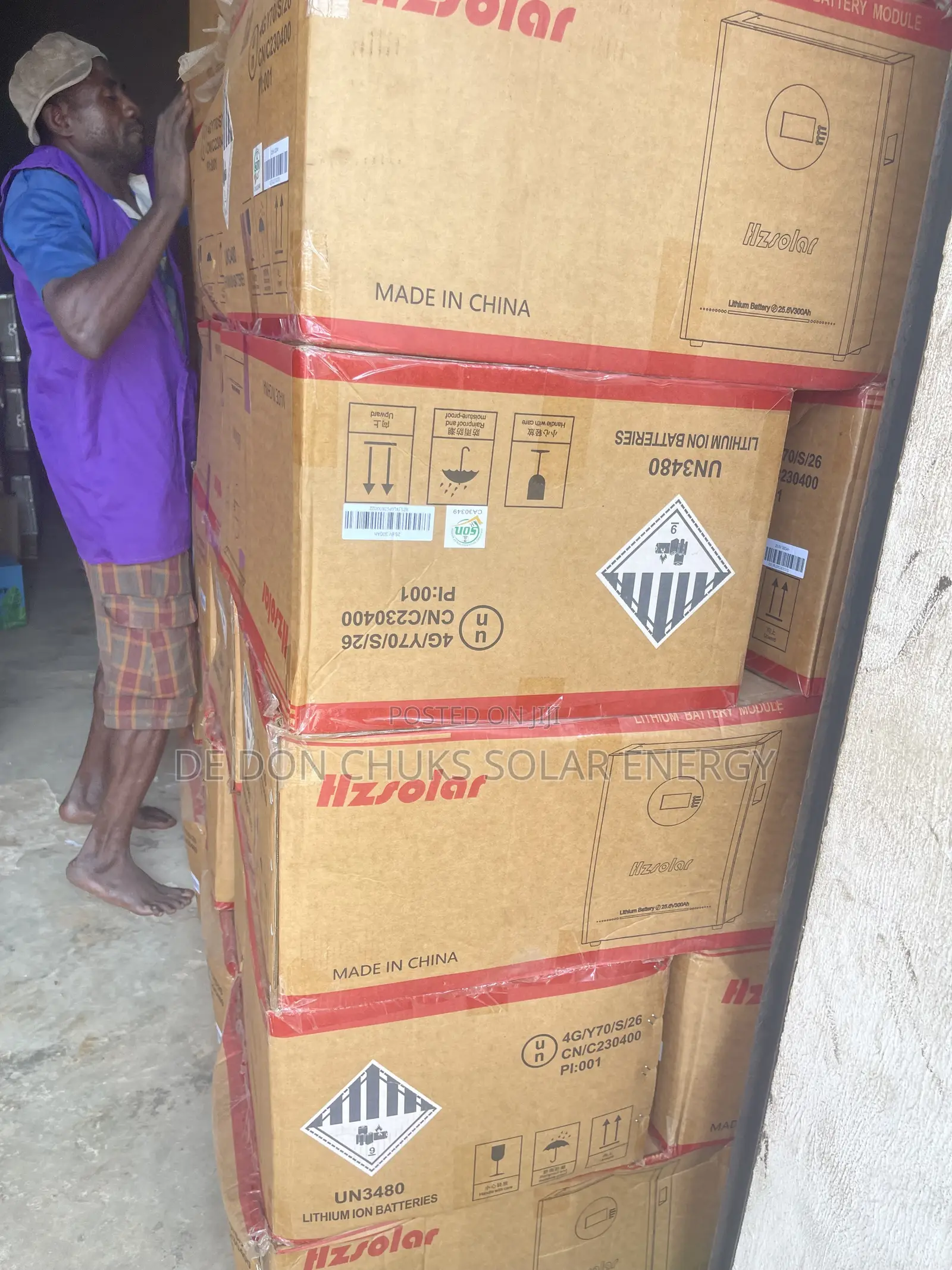 7.6kwh 25.6v Hz Solar Lithium Battery