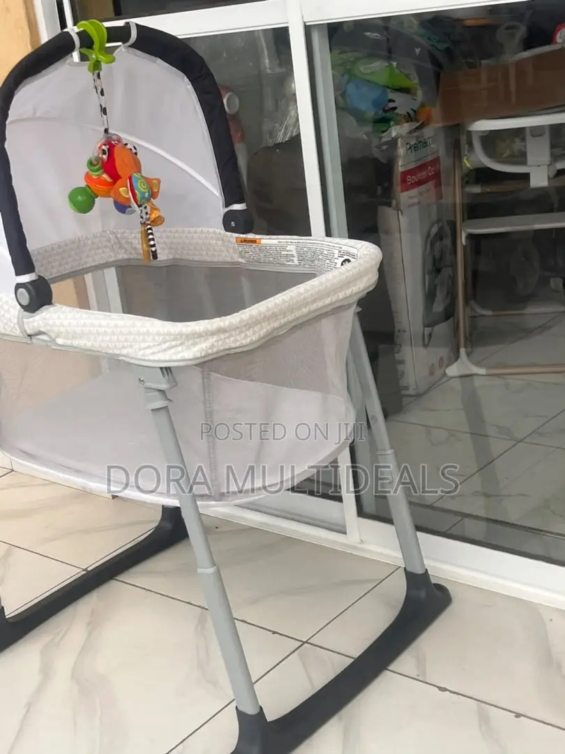 Cozy Adjustable Height Baby Bassinet With Rattle and Mosquito Net