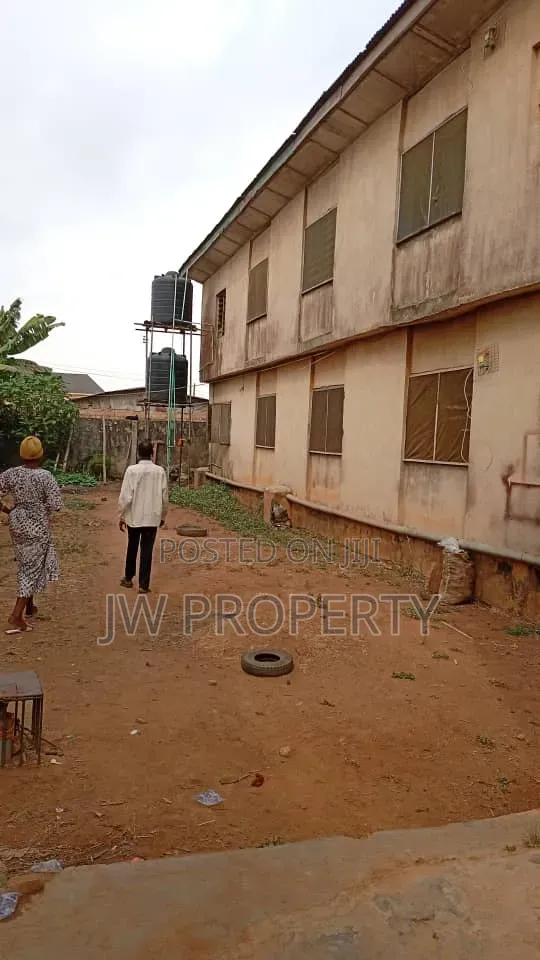 13bdrm Apartment in Oniyelu, Ijegun for sale